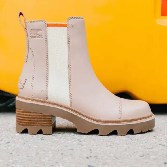 Sorel Joan Now Chelsea Boot Size 11 in Honest Beige, Gum - Picture 12 of 15